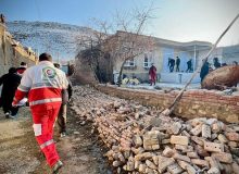 بارگیری تعداد ۳۰۰ تخته پتو به مناطق زلزله زده خوی
