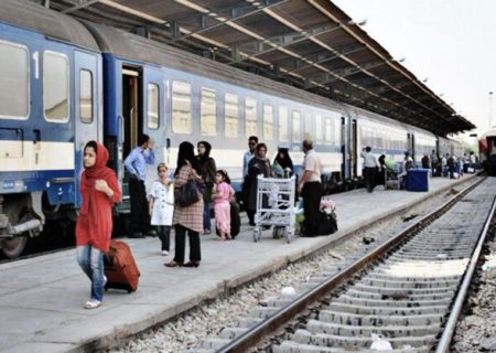 فروش بلیت قطارهای نیمه دوم فروردین فردا آغاز می‌شود