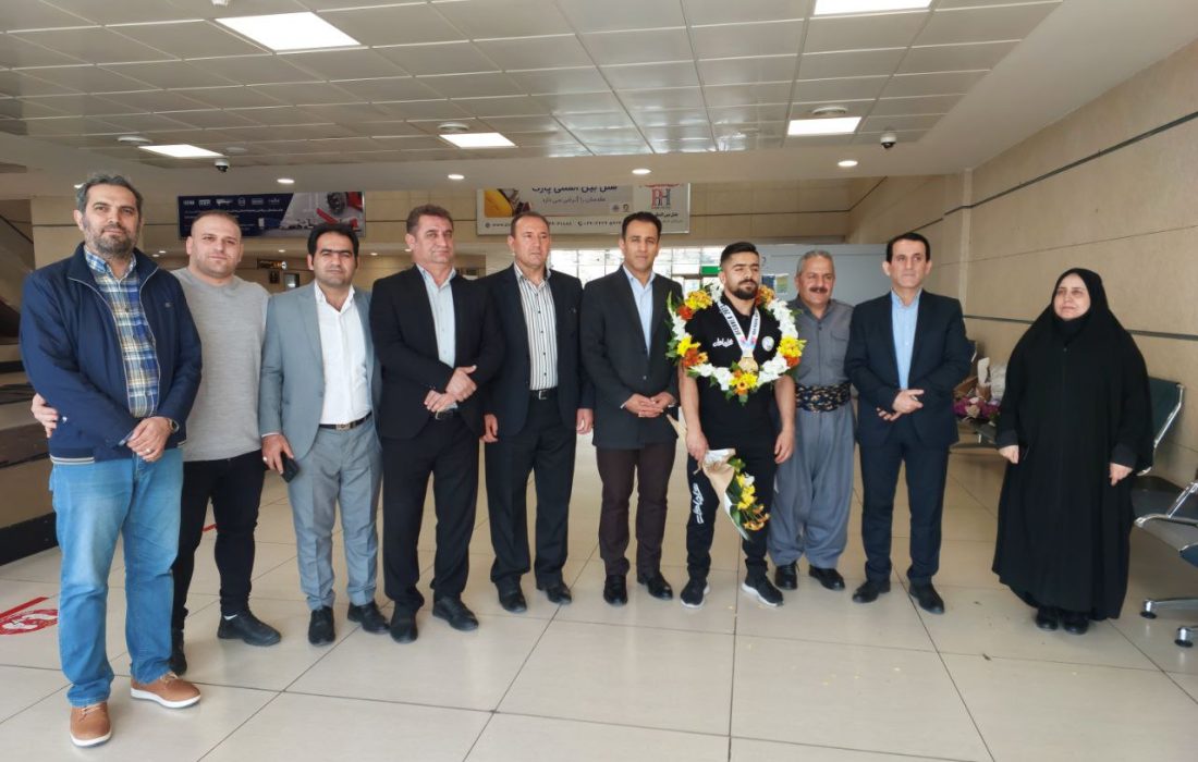 استقبال مدیرکل ورزش و جوانان آذربایجان‌غربی از کشتی گیر شایسته بوکانی و دارنده مدال طلای کشتی ناشنوایان آسیا اقیانوسیه