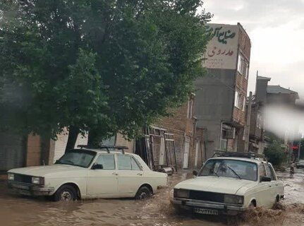 جاری شدن سیل در خوی