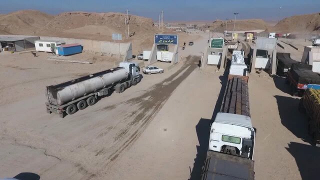 صادرات بیش از ۳.۷ میلیون تُن کالا از گمرکات آذربایجان‌غربی