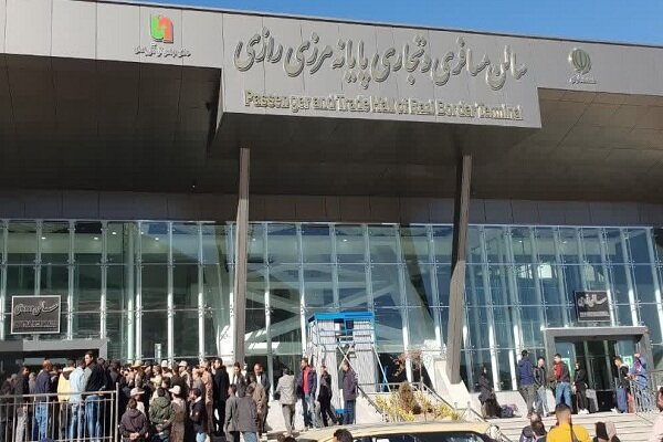 افزایش بیش از ۳۵ درصدی تردد مسافران از پایانه مرزی رازی در خوی