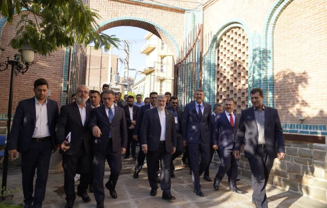 بازدید استانداران ۴ استان مرزی ترکیه از موزه صنایع‌دستی ارومیه