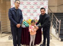اهدای اسباب بازی برای کودکان زلزله زده خوی با مشارکت روابط عمومی مناطق 37 گانه