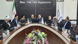 بررسی راهبردهای توسعه فرهنگی و اقتصادی ماکو در نشست شورای فرهنگ عمومی منطقه آزاد و کمیسیون فرهنگی مجلس