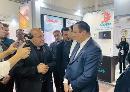 بازدید دبیر شورای عالی مناطق آزاد از غرفه ماکو در ششمین نمایشگاه لجستیک تهران