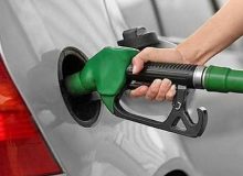 مدیر جایگاه سوخت برای عرضه سوخت غیر مجاز به پرداخت یک میلیارد و 584 میلیون ریال جزای نقدی محکوم شد.