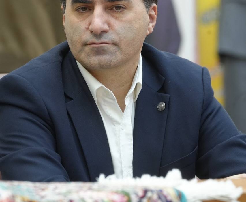 اجماعی بر رونق هنر صنعت فرش آذربایجان غربی