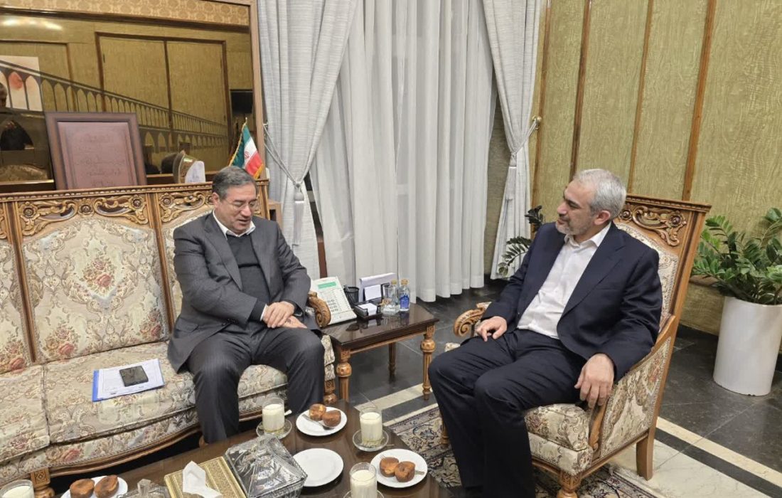 امضای وزیر اقتصاد پای برنامه‌های توسعه آذربایجان‌غربی