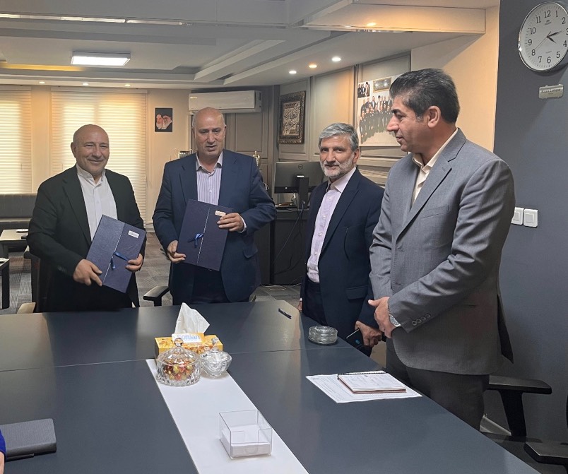 فدراسیون فوتبال جمهوری اسلامی ایران و سازمان منطقه آزاد ماکو با امضای یک تفاهم‌نامه راهبردی، همکاری‌های خود را در زمینه توسعه زیرساخت‌ها و پرورش استعدادهای فوتبال گسترش می‌دهند.