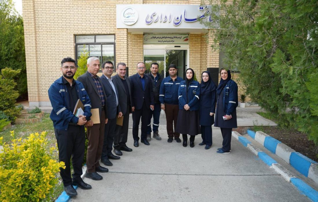 مدیرعامل شرکت آب و فاضلاب آذربایجان غربی در بازدید از پتروشیمی ارومیه: